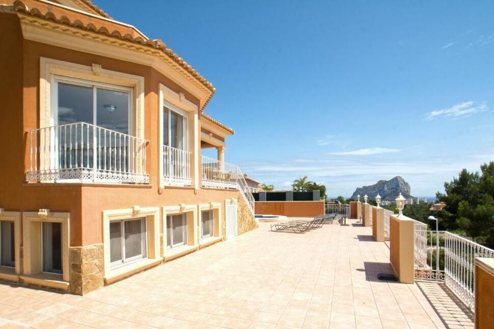 Practice yoga in the terrace overlooking Calpe and calm your mind
